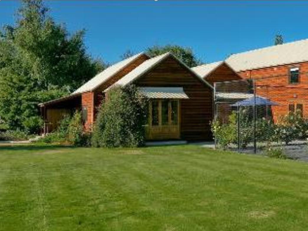 Manata Homestead & Lodge Куийнстаун Екстериор снимка