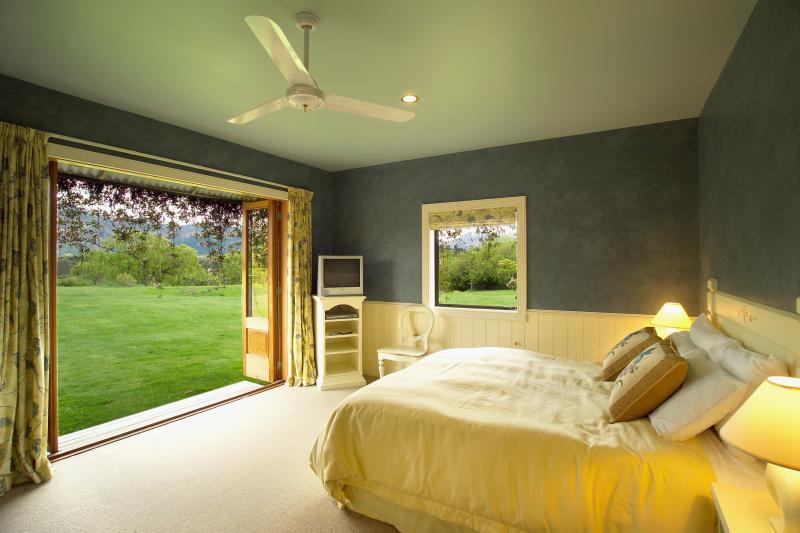 Manata Homestead & Lodge Куийнстаун Екстериор снимка